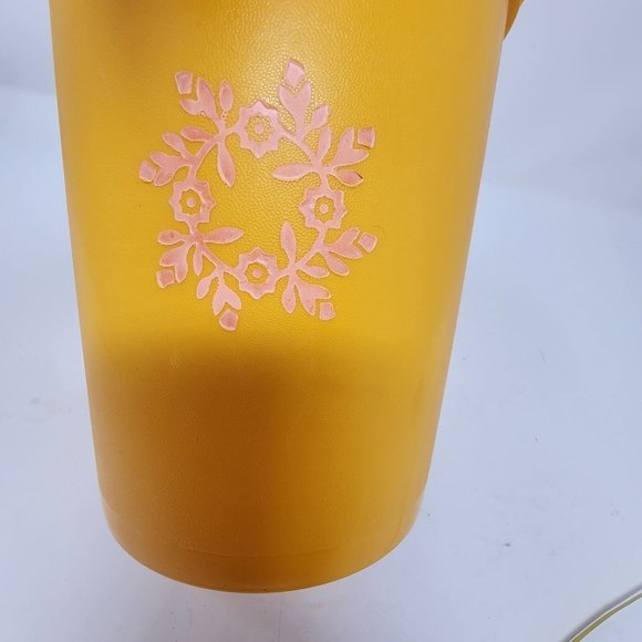 Tupperware Vintage Gold /Yellow Storage Canister 809-6‎ With Lid - Picture 4 of 8